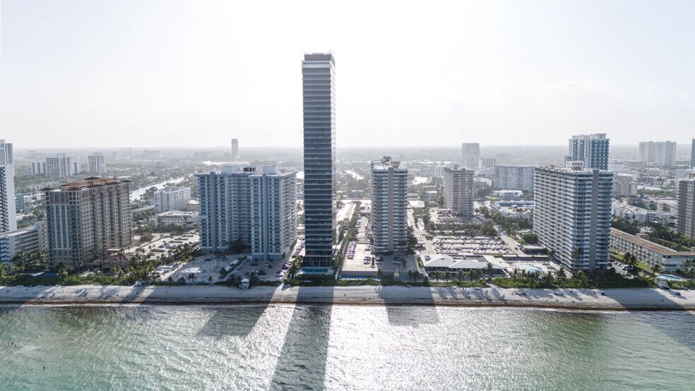 Building Photo - 1980 S Ocean Dr
