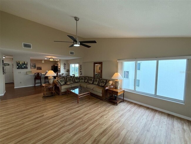 Building Photo - 1477 Park Beach Cir