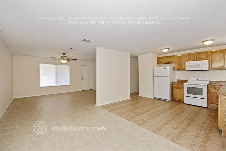 Building Photo - 370 Epping Ct