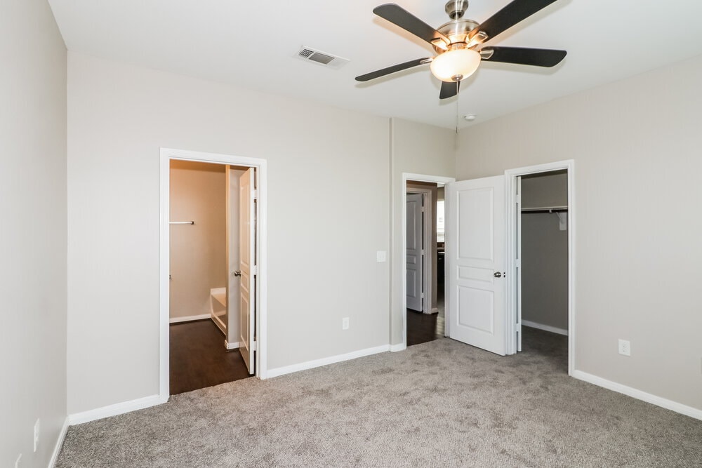 Building Photo - 10339 Dawson Hill Lane