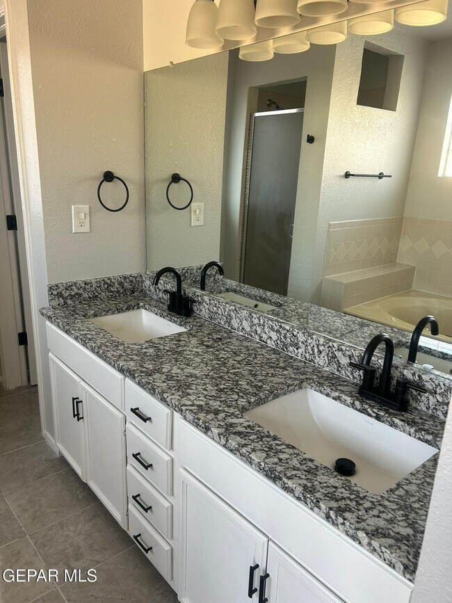 Building Photo - 7401 Le Conte Dr