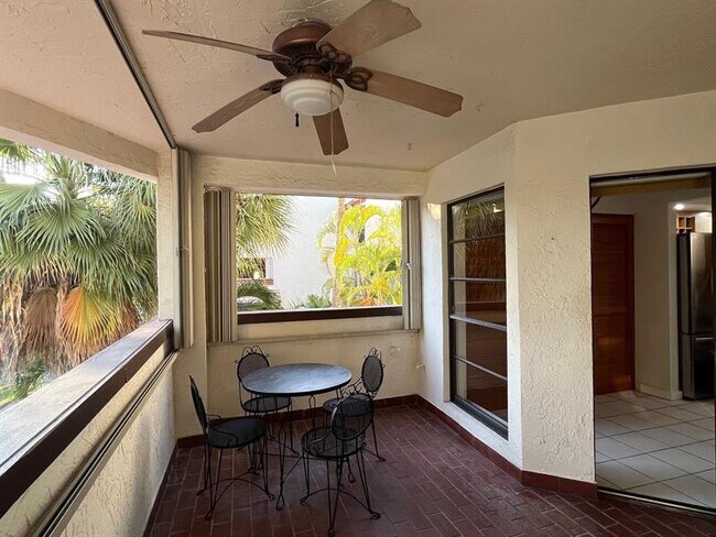 Building Photo - 9030 SW 125th Ave
