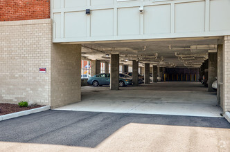 Building Photo - The Banks at Berkley