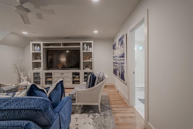 Building Photo - 4514 Fairway Ave