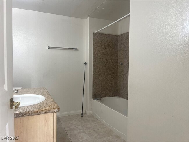 Building Photo - 8000 W Badura Ave