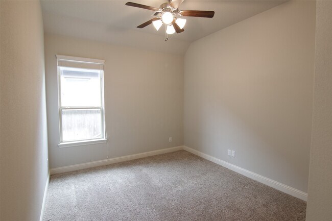 Building Photo - 18659 Fairmont Springs Ct