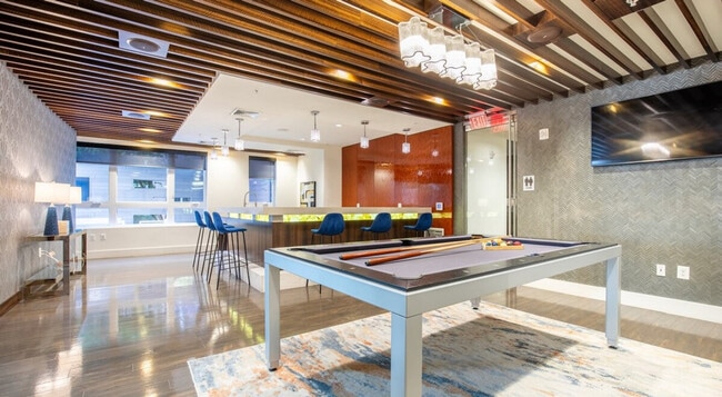 Building Photo - 1820 Fonthill Ct