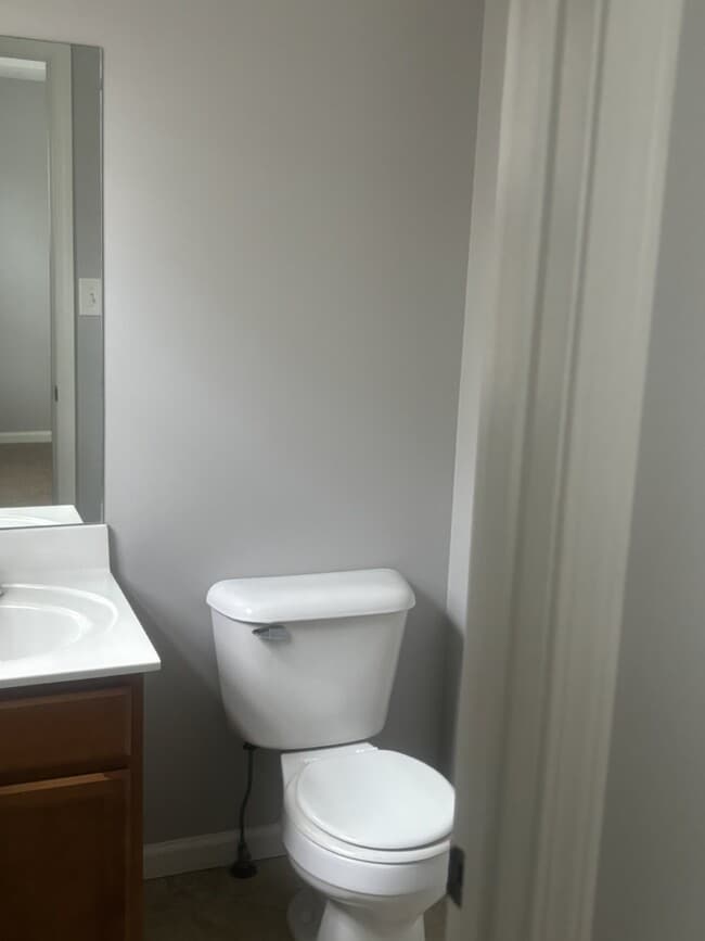 Building Photo - 471 Lafayette Rd