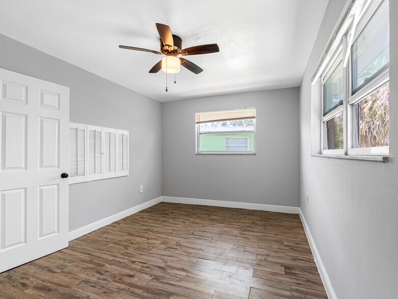 Building Photo - 311 Avanda Ct