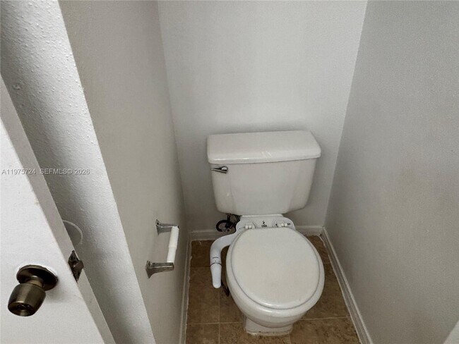 Building Photo - 2300 NW 33rd St