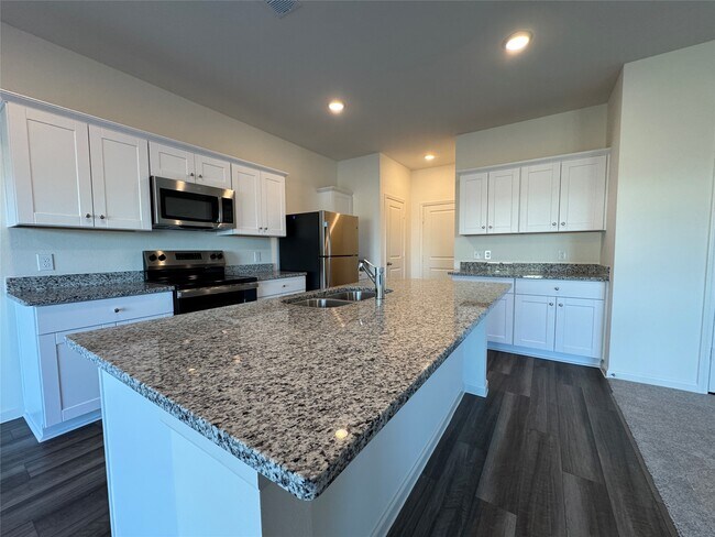 Building Photo - 8219 Vacek Xing Wy