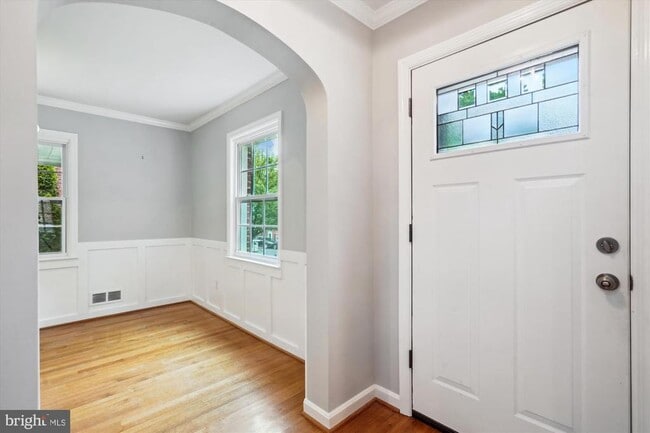 Building Photo - 6124 12th Rd N