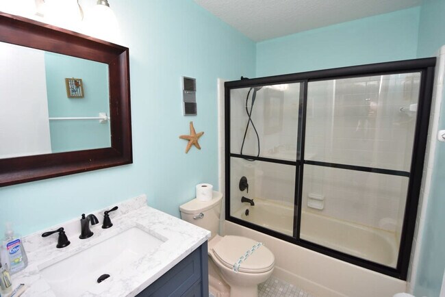 Building Photo - 59 Fallen Oak Ln