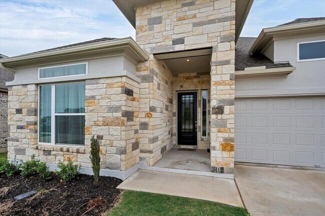 Building Photo - 135 Independence Dr