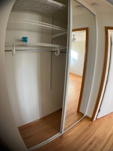 Closet - 4375 Overland Ave