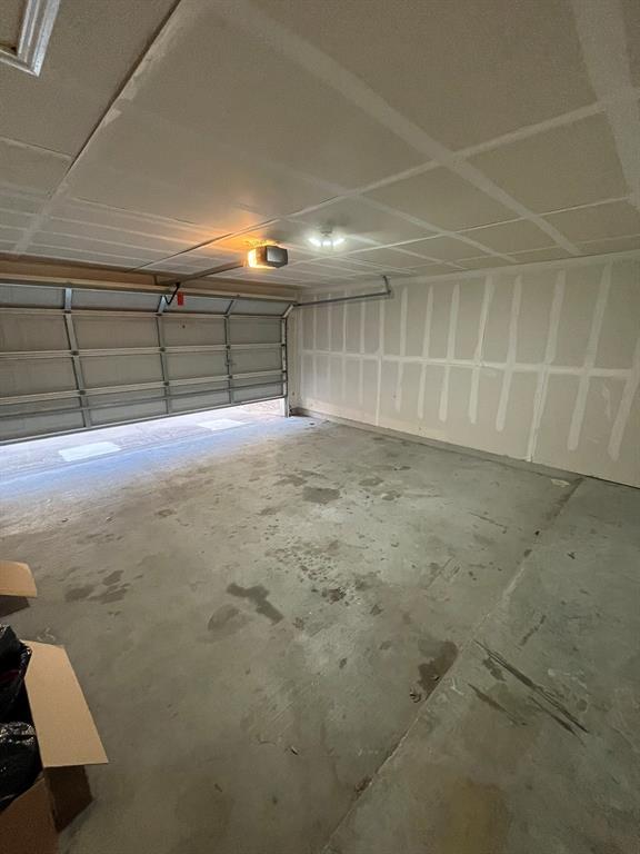 Building Photo - 300 Brandons Way