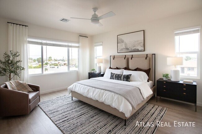 Building Photo - 1121 W Audrey Lane