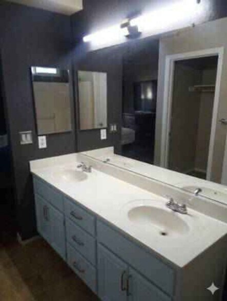 Building Photo - 3776 Leilani Ln