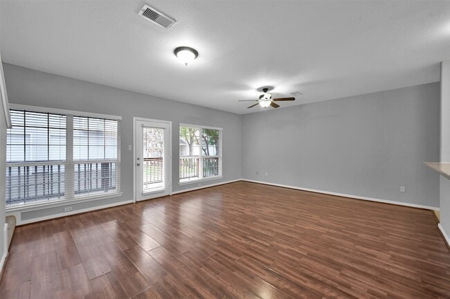 Building Photo - 164 Binnacle Ct