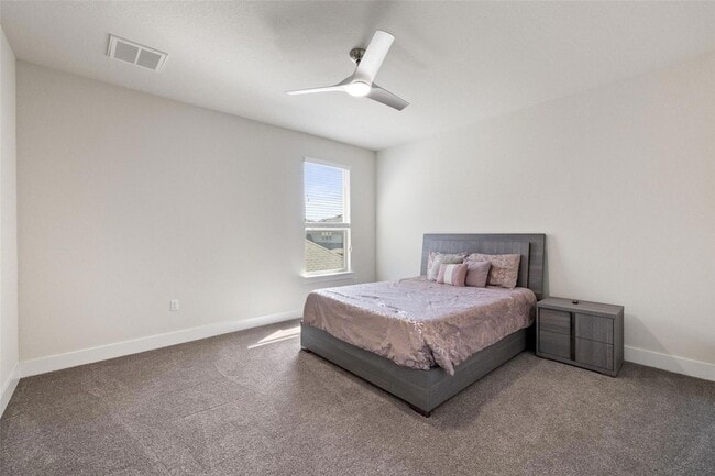 Building Photo - 16404 Horse Trap Ln