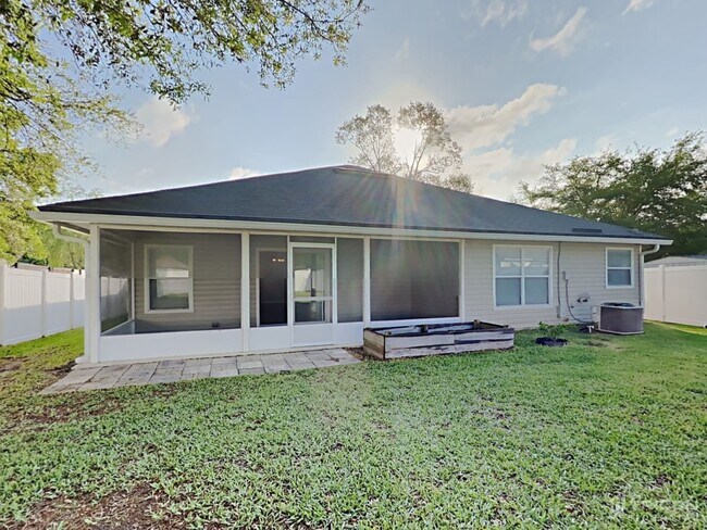 Building Photo - 246 Fort Milton Dr
