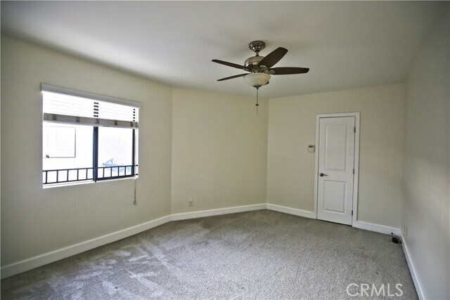 Building Photo - 10982 Roebling Ave