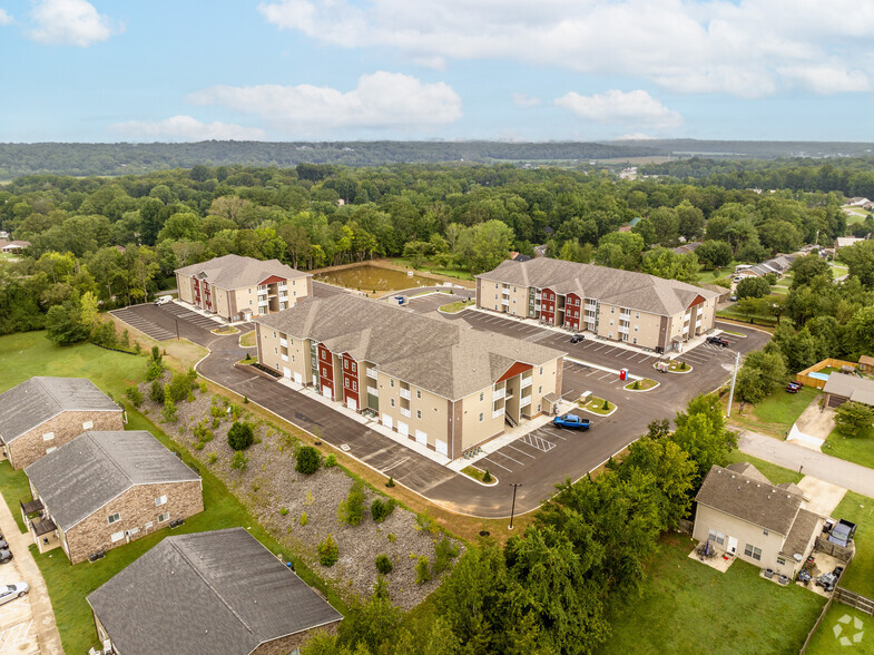 Building Photo - 229 E. Johnson Circle