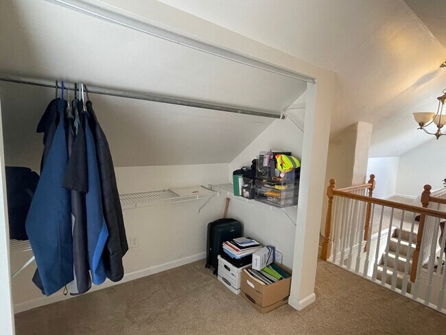 Building Photo - 18 Gould St