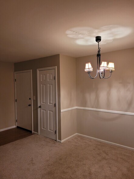 Building Photo - 335 Glendale Ave