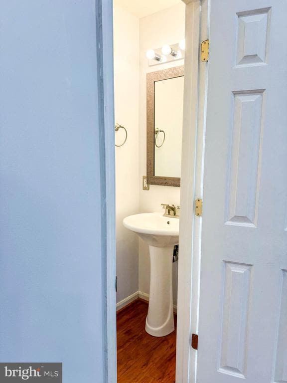 Building Photo - 5211 Duke Ct