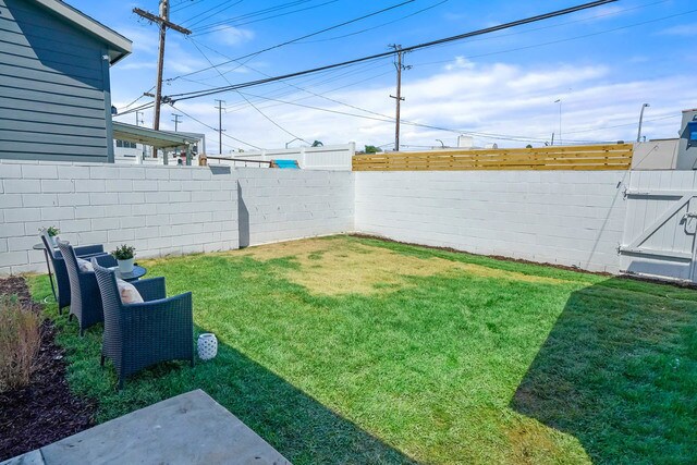 Building Photo - 3924 Tuller Ave