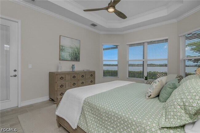 Building Photo - 14870 Blue Bay Cir