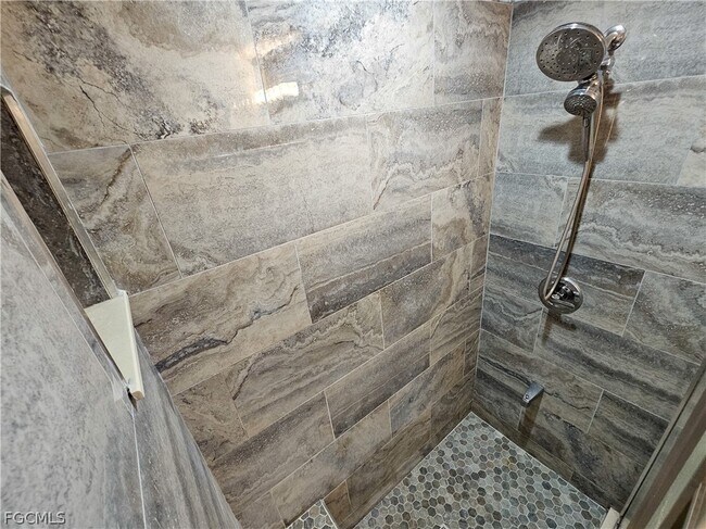 Building Photo - 4779 Lakewood Blvd