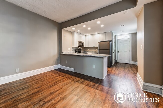 Building Photo - 3 Bedroom on OSU Campus