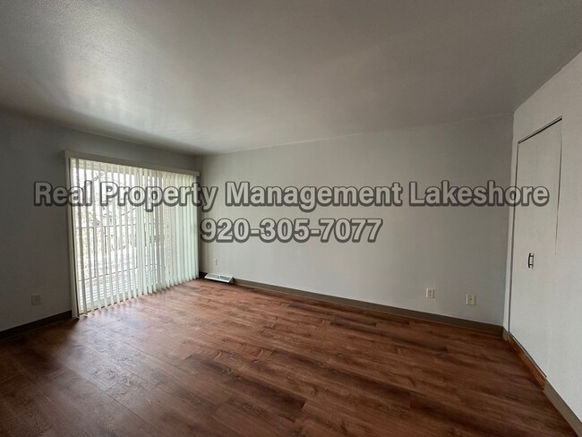 Building Photo - 3 Bedroom Condo | Great Location!