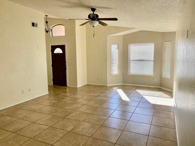 Building Photo - 7105 Falling Leaf Cir