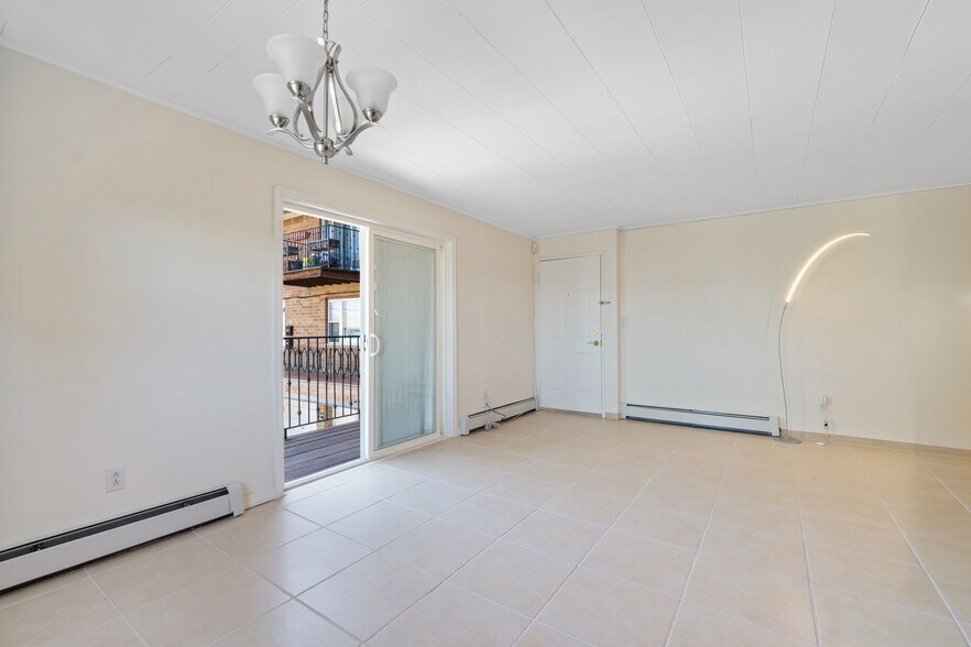 Building Photo - 7508 Kiesel Ter