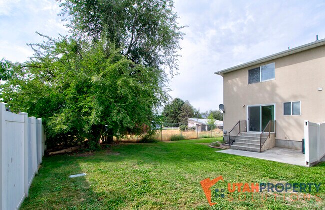 Building Photo - 84 N 240 W