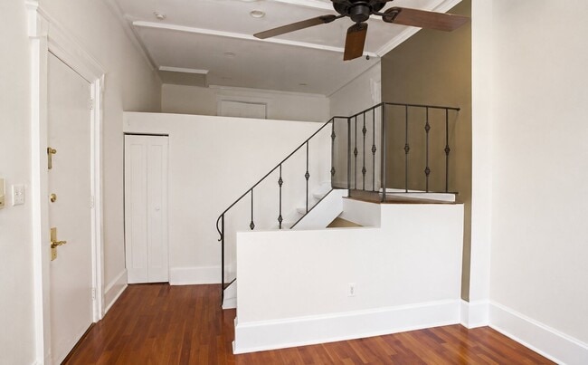 Building Photo - Spacious 2-Bedroom Apartment in Prime Fairmount Location | Pet Friendly