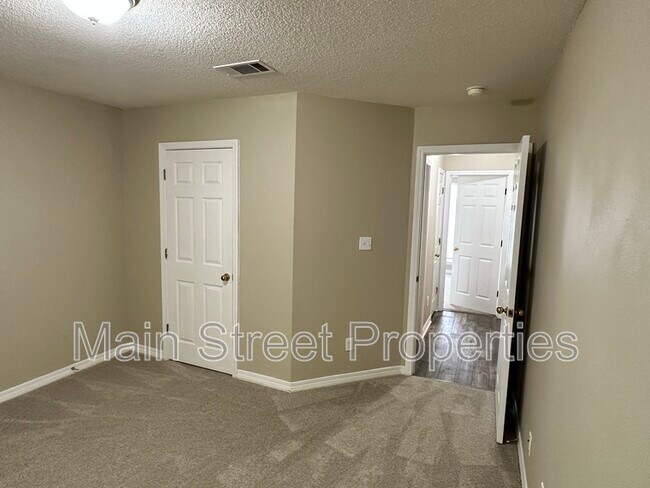 Building Photo - 7170 Rampart Way