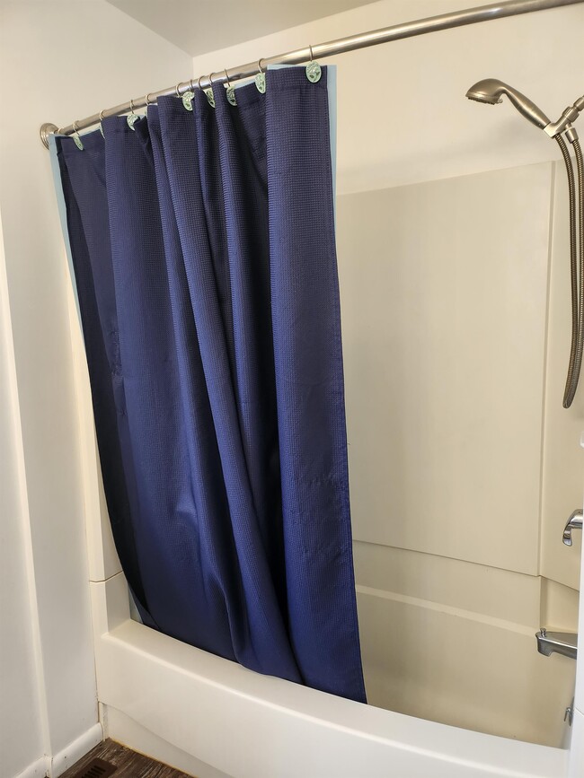 Building Photo - 610 W Water St