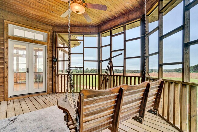 Building Photo - 3698 Bush River Rd