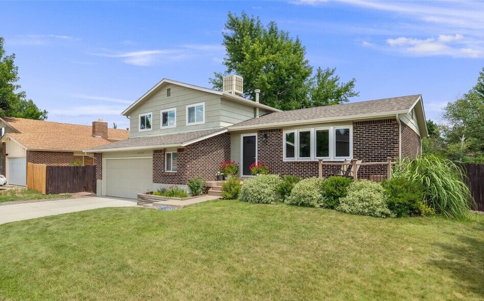 Building Photo - 7370 Devinney Ct