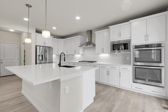 Building Photo - 23895 E Rocky Top Pl