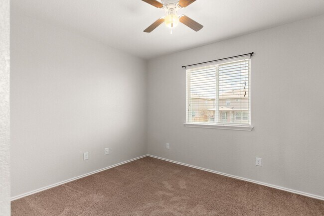 Building Photo - 9605 Raeburn Court