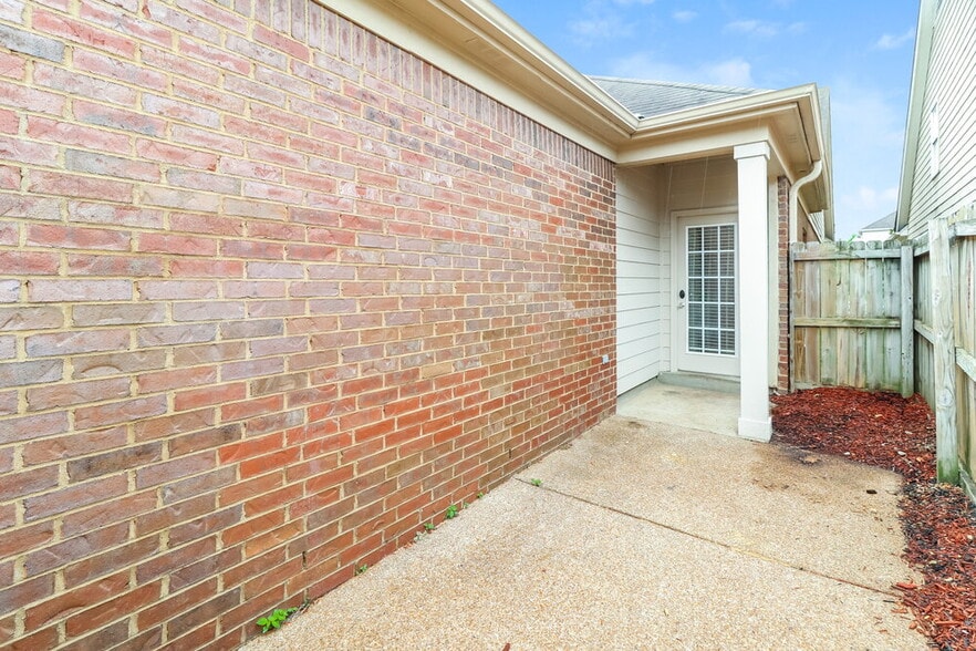 Building Photo - 9134 Cinderhill Cove E