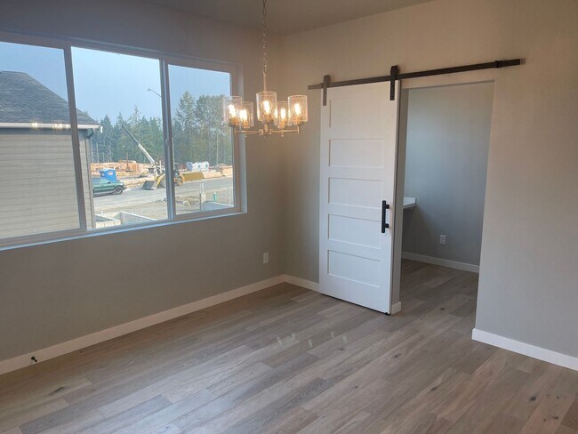 Building Photo - Beautiful New 5BD/4BTH Bella Cresta Home f...