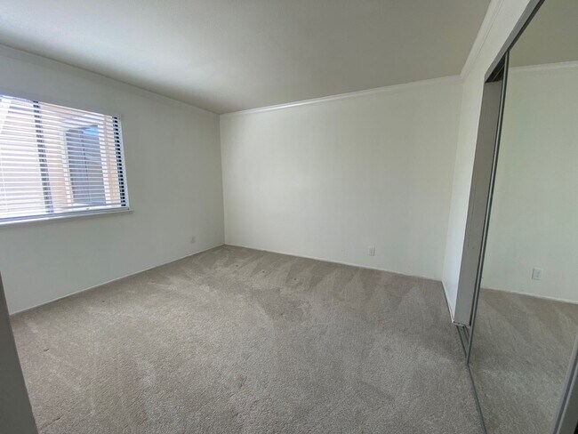 Building Photo - ALMADEN VALLEY - Sharp home with 4 large bedrooms (plus bonus room) and 3 full bathrooms, pool.