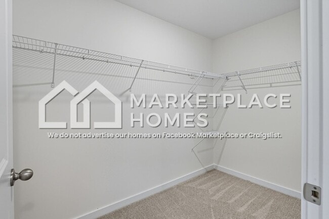 Building Photo - 4151 Hines Ln NE