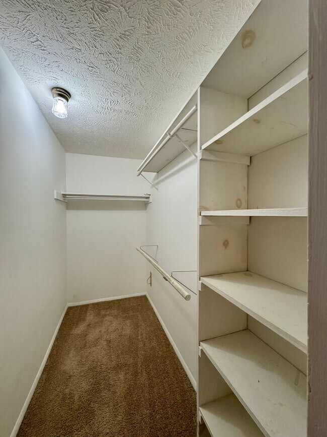 Building Photo - 1899 Tryon Dr